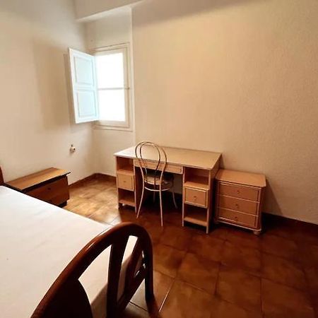 Comfortable Room - Habitacion Acogedora فالنسيا المظهر الخارجي الصورة